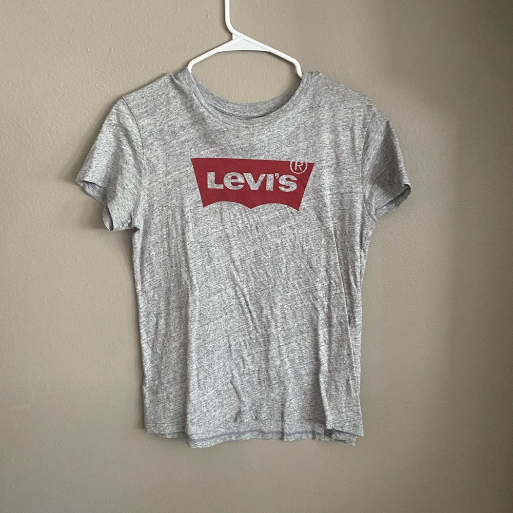 Gray small Levi’s T-shirt